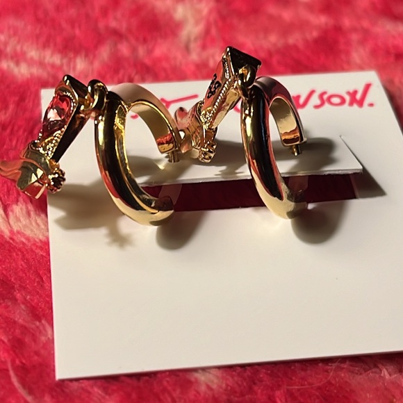 NWT Betsey Johnson hoop earrings with dangling cowboy boots. Pink and gold. - Picture 5 of 8